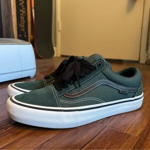 Vans Old Skool Pro Skate. Forest green.